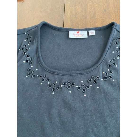 Quacker Factory T-Shirt Women Large Black Bling Cotton Scallop Sleeve Round Neck - Picture 2 of 10